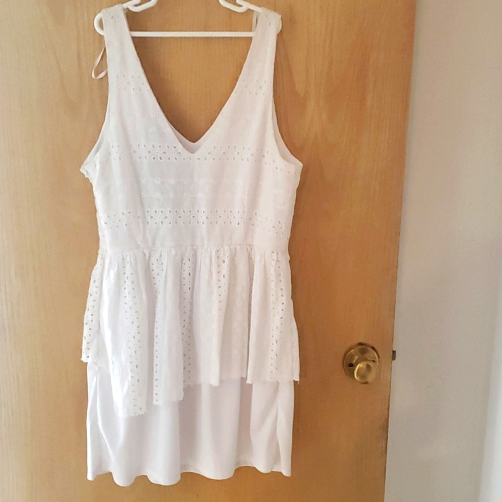 White lace Top, One ❤ Clothing